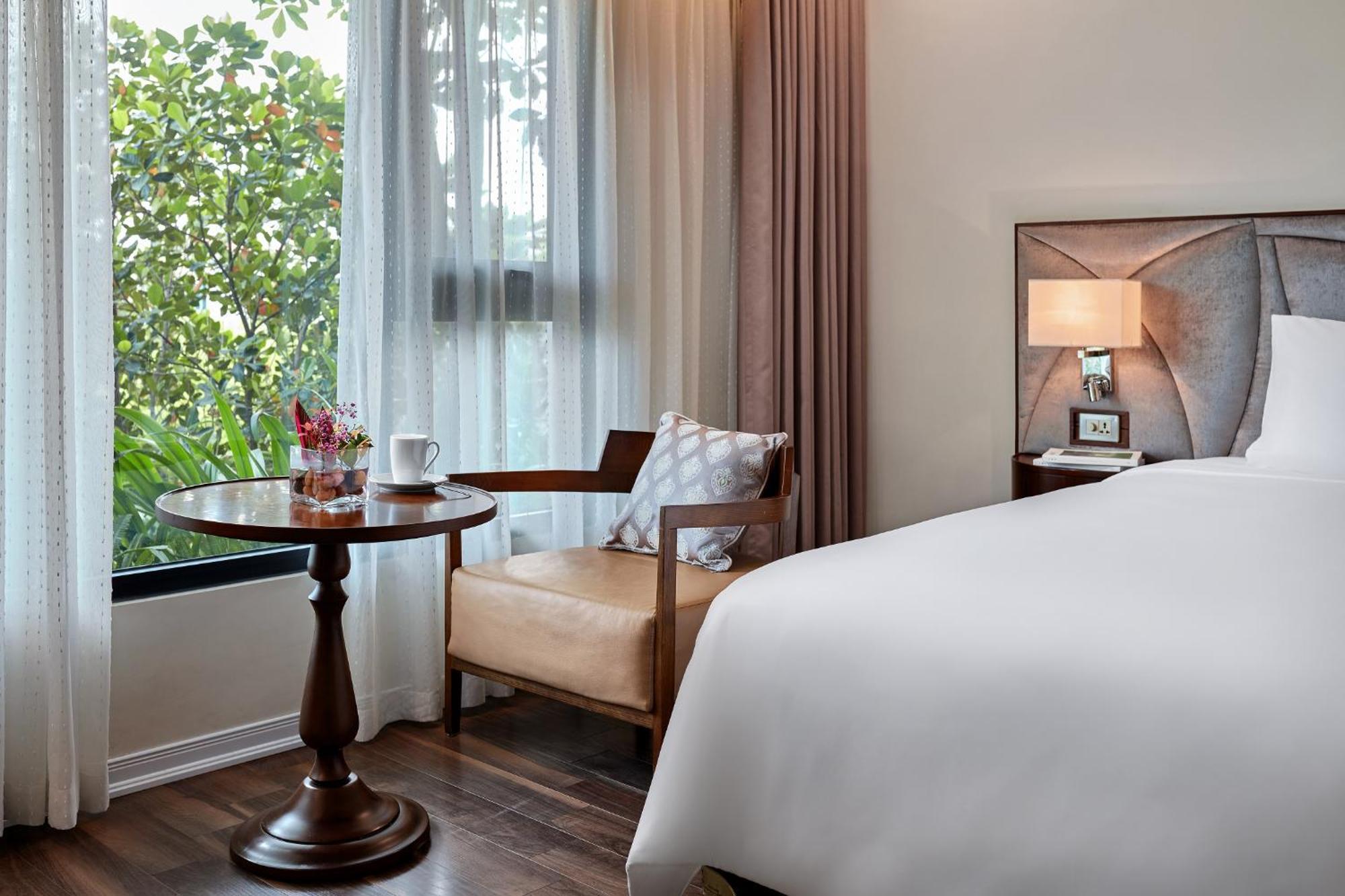 Ravatel Luxury Hotel Bac Giang Exterior foto